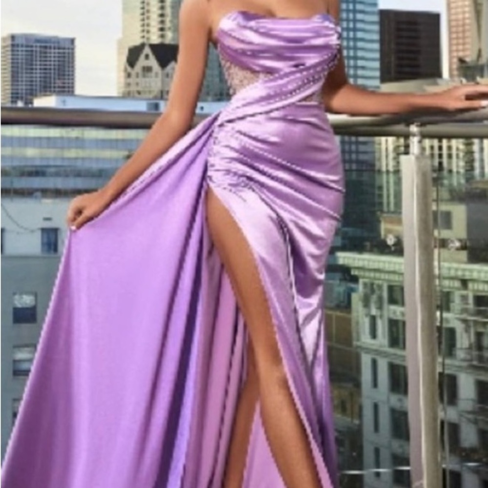 Lilac Prom dress size 1/2.